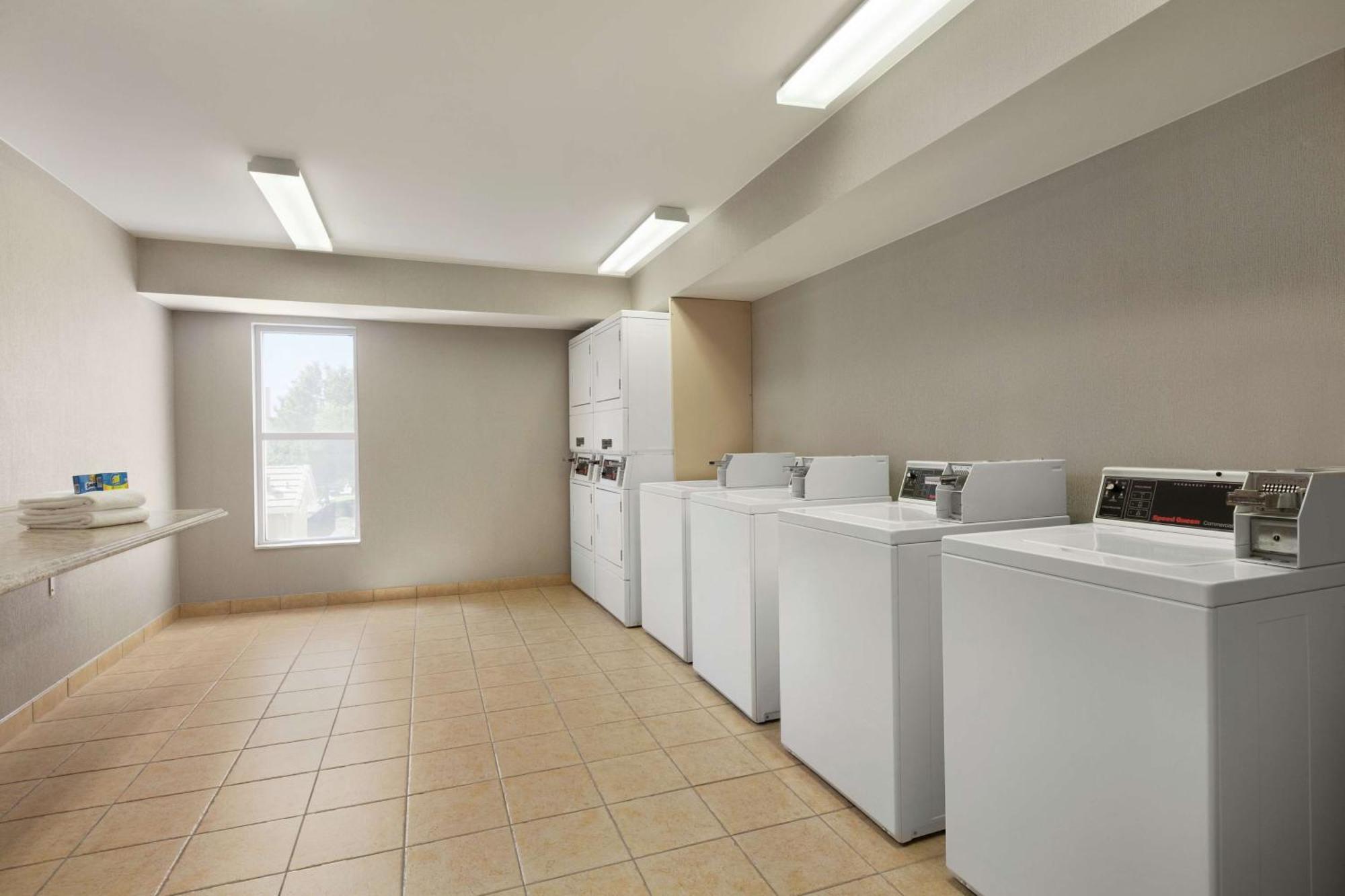 Homewood Suites By Hilton Sacramento/Roseville Exteriér fotografie